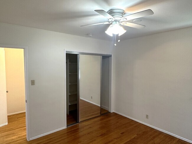 Building Photo - 1137 Amoroso Pl
