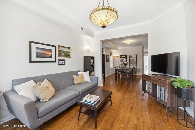 Foto del edificio - 1741 W Catalpa Ave