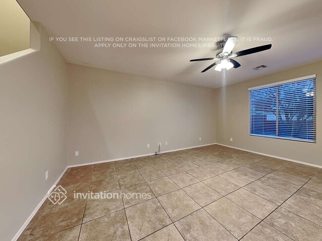 Building Photo - 3331 E Russell St