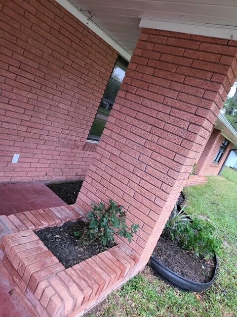 Foto del edificio - 1017 Oak Dr