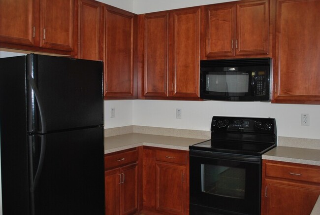 Building Photo - 15000 Watermill Lake Trail