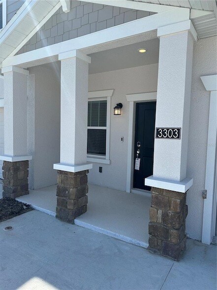 Building Photo - 3303 Laurent Lp