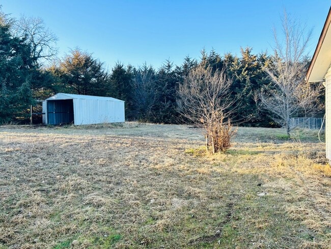 Building Photo - Large Lot, Beautiful Home in Milford