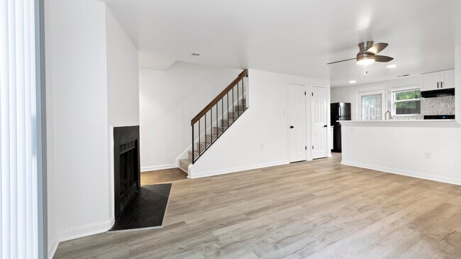 Foto del edificio - 4389 Pembrook Village Dr