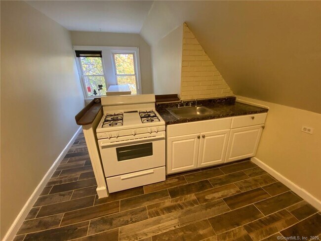 Building Photo - 437 Dixwell Ave