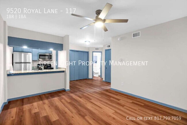 Building Photo - 9520 Royal Ln