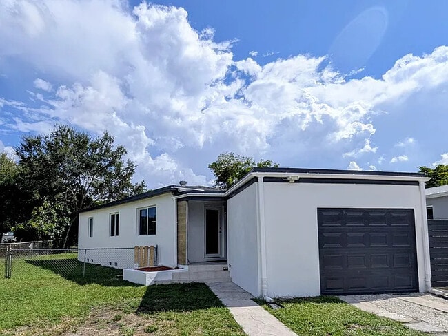 Photo - 340 NW 132nd St House