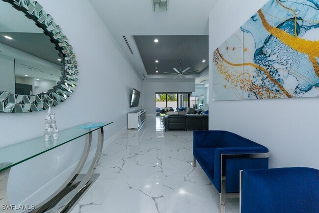 Foto del edificio - 4024 Chiquita Blvd S