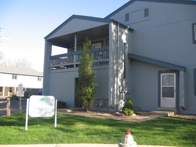 Building Photo - 4202 Monroe Dr