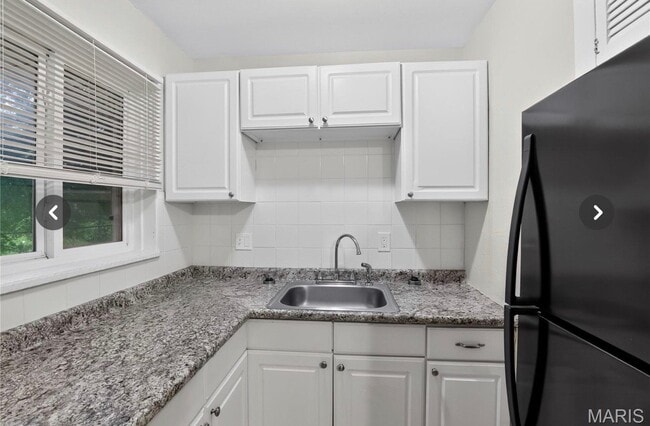 Building Photo - 7744 Ellington Dr