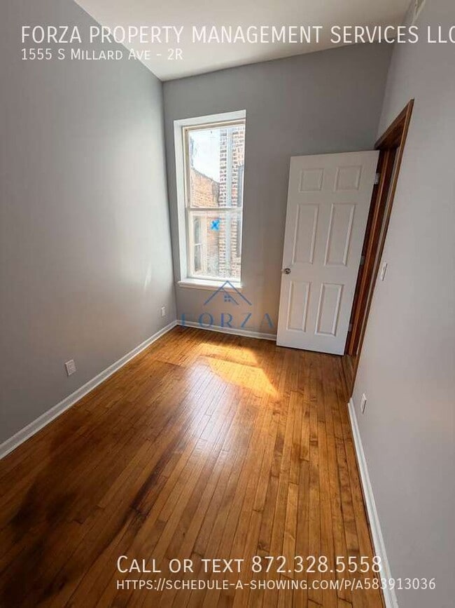 Building Photo - 1555 S Millard Ave
