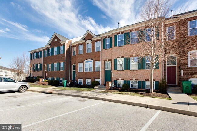 Building Photo - 2021 Crescent Moon Ct