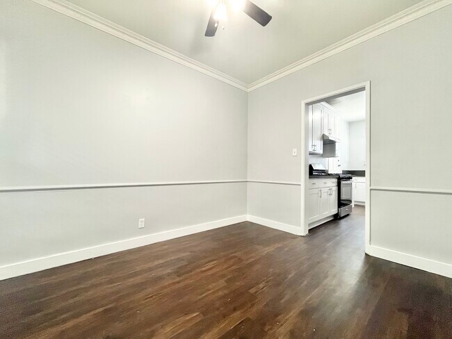 Building Photo - 1135 Westmoreland Ave