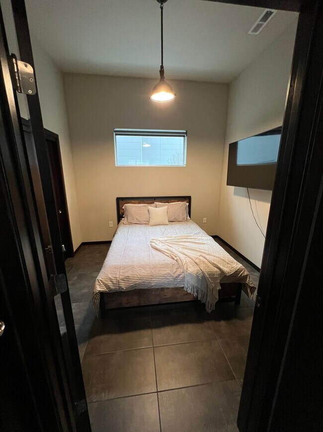 Foto del edificio - 801 E Mifflin St