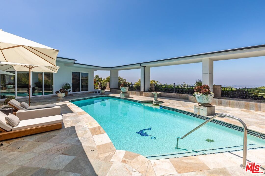 Foto principal - 560 Chalette Dr