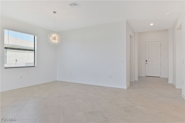 Foto del edificio - 14636 Palamos Cir