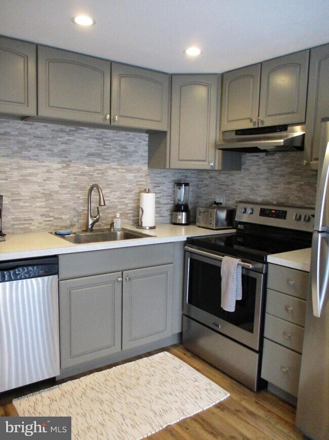 Foto del edificio - 14621 Deerhurst Terrace