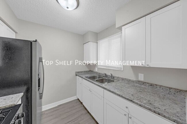 Foto del edificio - 1237 E 35th Ct