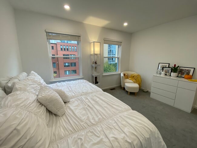 Foto del edificio - 1327 Belmont St NW
