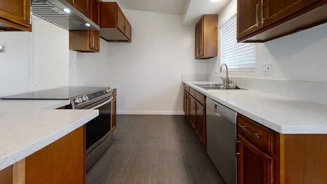 Building Photo - 1210 Amethyst St