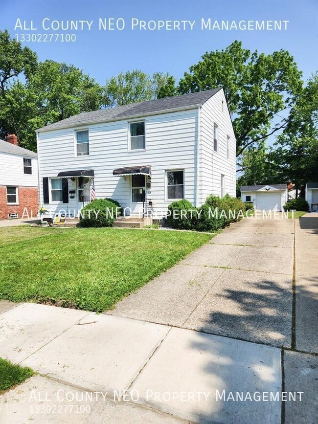 Building Photo - 21791 S Lake Shore