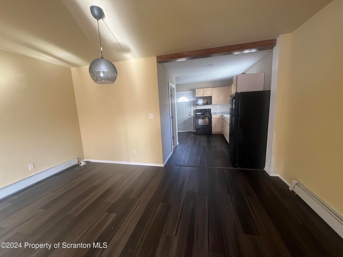 729 Maple St, Scranton, PA 18505 House Rental in Scranton, PA