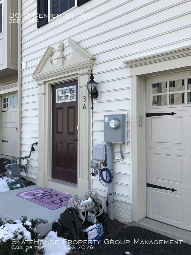 Foto del edificio - Super new and modern 3 story town house