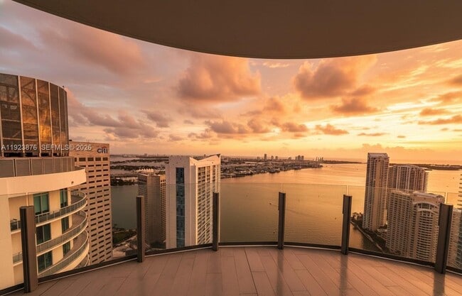 Building Photo - 300 Biscayne Blvd Way