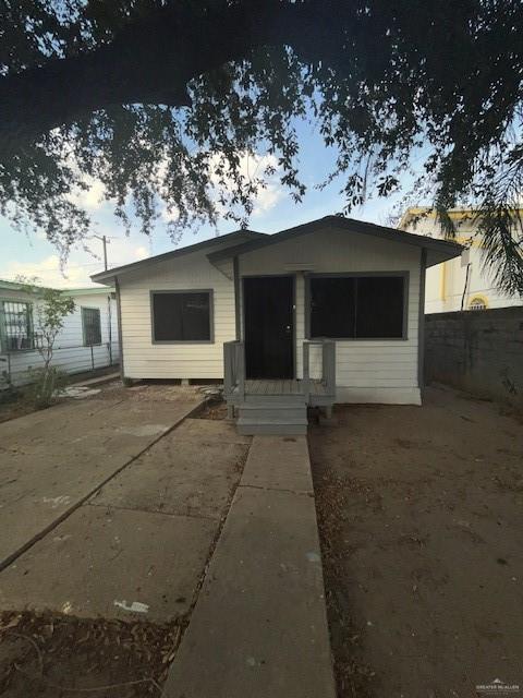 Building Photo - 8 E Martinez Ave