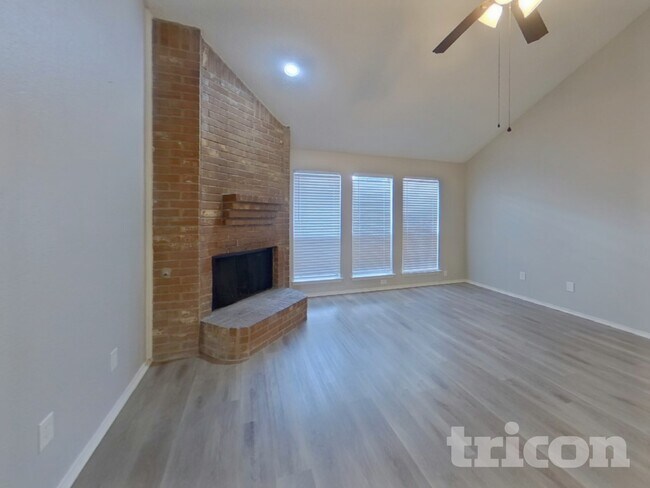 Foto del edificio - 907 Ponds Ct