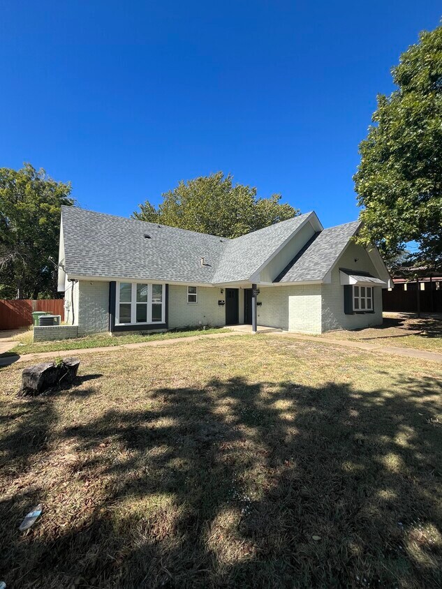 Photo - 404 Carter Dr (Arlington, TX)