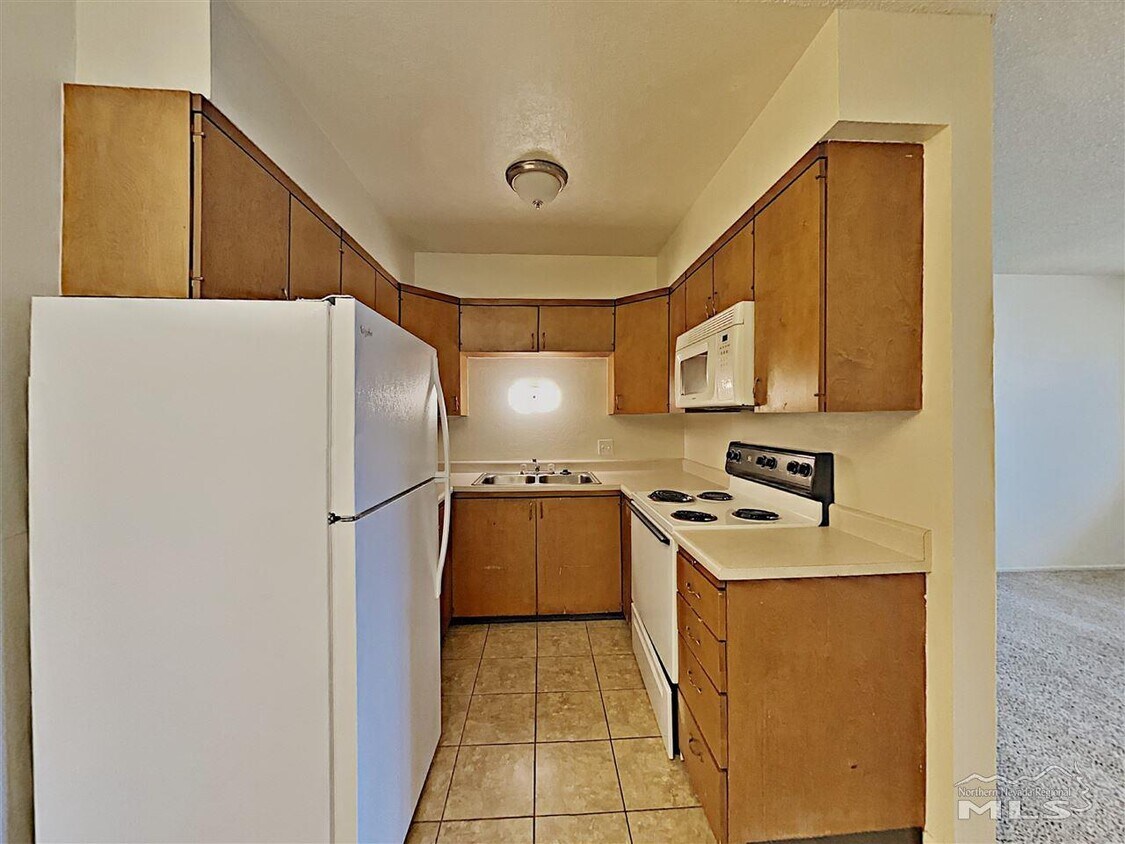 Primary Photo - 275 C St