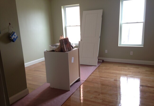 Foto del edificio - 4 Kearsarge Ave