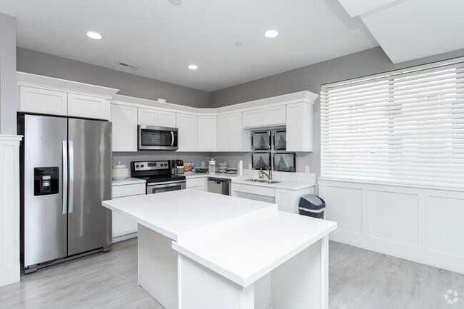 Interior Photo - Ridgeview