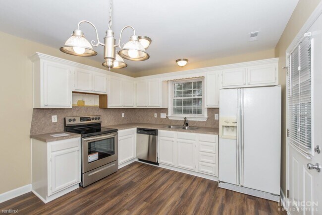 Foto del edificio - 9720 Manus Ct