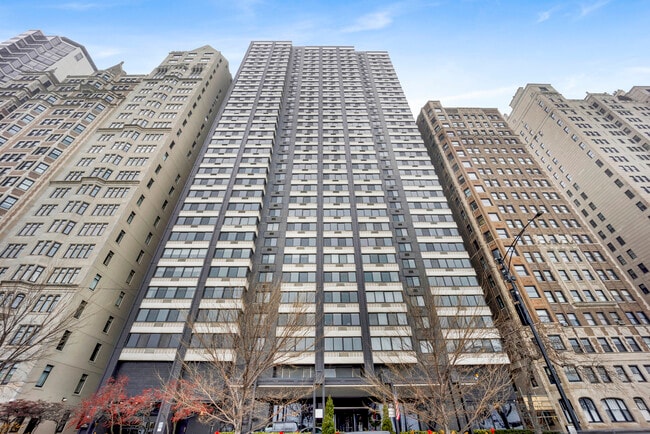 Building Photo - 1440 N Lake Shore Dr