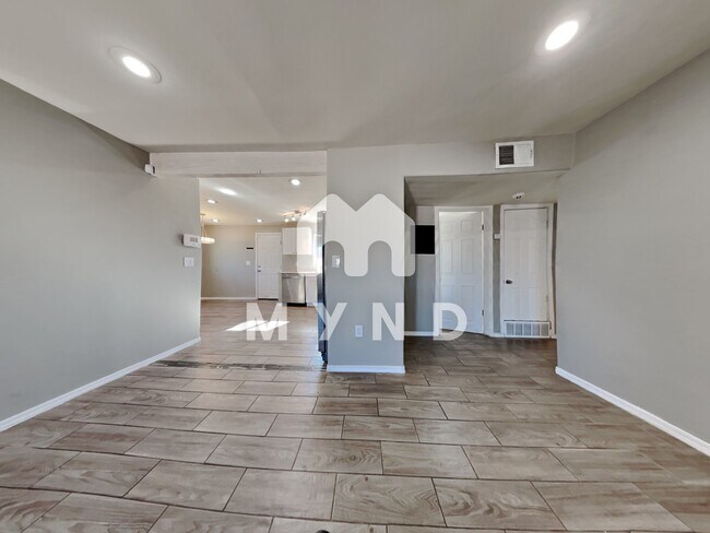 Foto del edificio - 2940 E 26th St 1