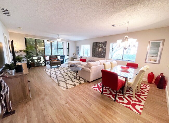 Foto del edificio - 1103 Duncan Cir