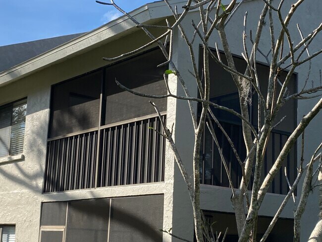 Building Photo - 7837 Eagle Creek Dr