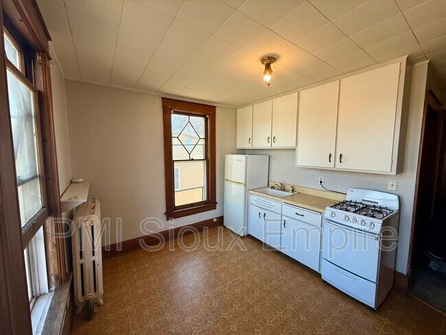 Foto del edificio - 731 W 18th St