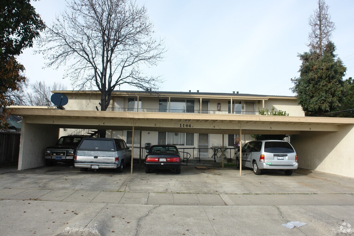 Primary Photo - 1144 Roewill Dr