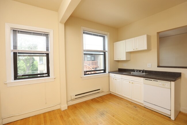 Foto del edificio - 1238 Oak Ave