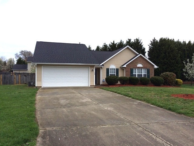 Primary Photo - 120 Birch Hill Ct