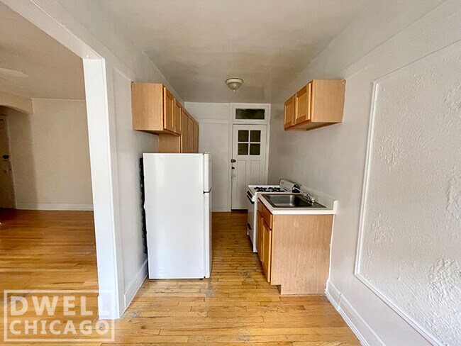 Foto del edificio - 6538 N Lakewood Ave