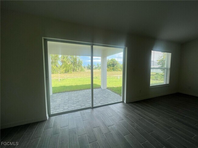 Foto del edificio - 4129 NE 20th Pl