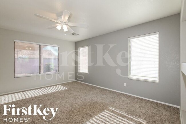 Building Photo - 15893 W Statler St