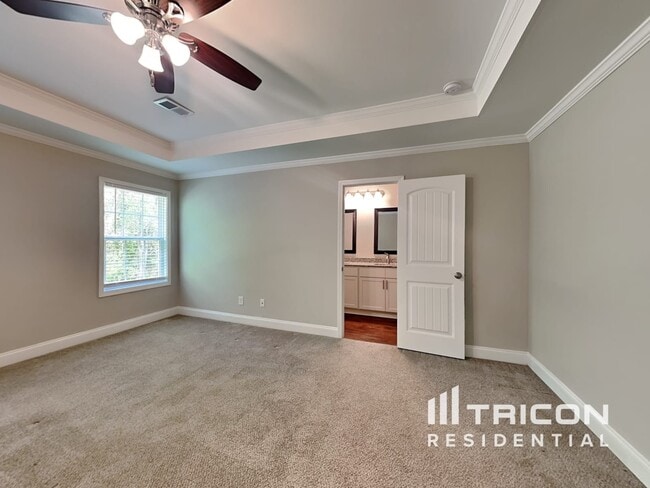 Building Photo - 2015 Jessica Dr