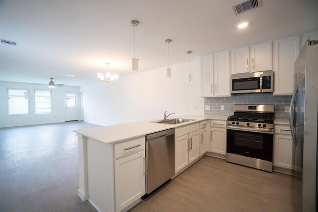 Foto del edificio - 1107 Rustic Willow Dr