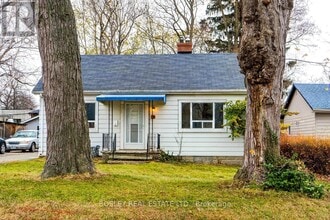 Building Photo - 9 Thirty Eighth St