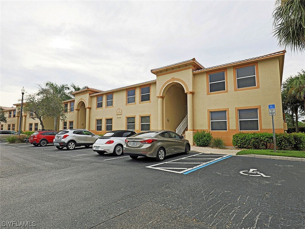 15379 Bellamar Cir Unit 321, Fort Myers, FL 33908 Condo for Rent in